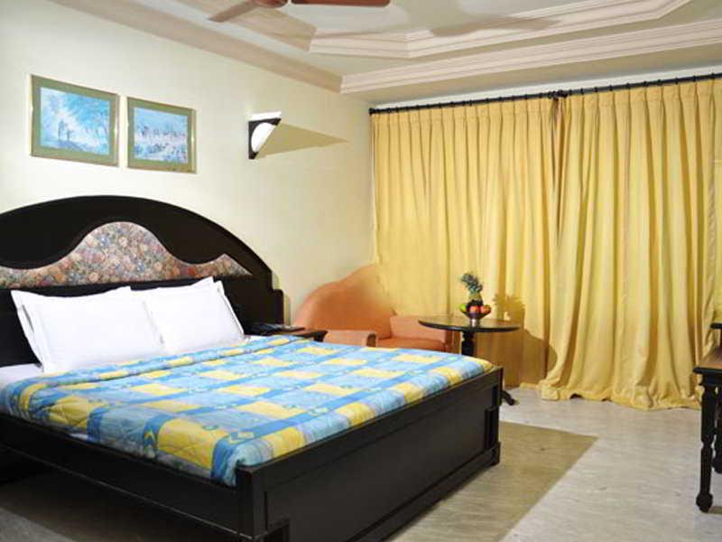 Hotel Sea View Канякумари Екстериор снимка